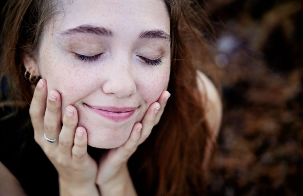 Beauty Beyond Filters: Embracing Imperfections in the Age of Instagram