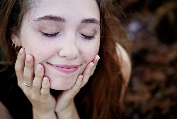 Beauty Beyond Filters: Embracing Imperfections in the Age of Instagram