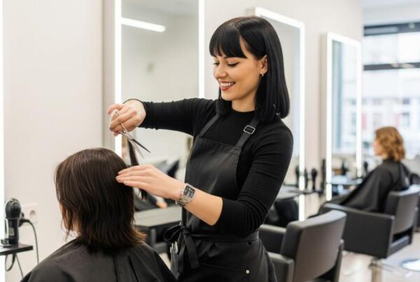 Women Hair Cutting